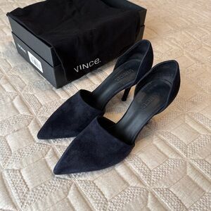 Vince Navy Suede d’Orsay Pumps